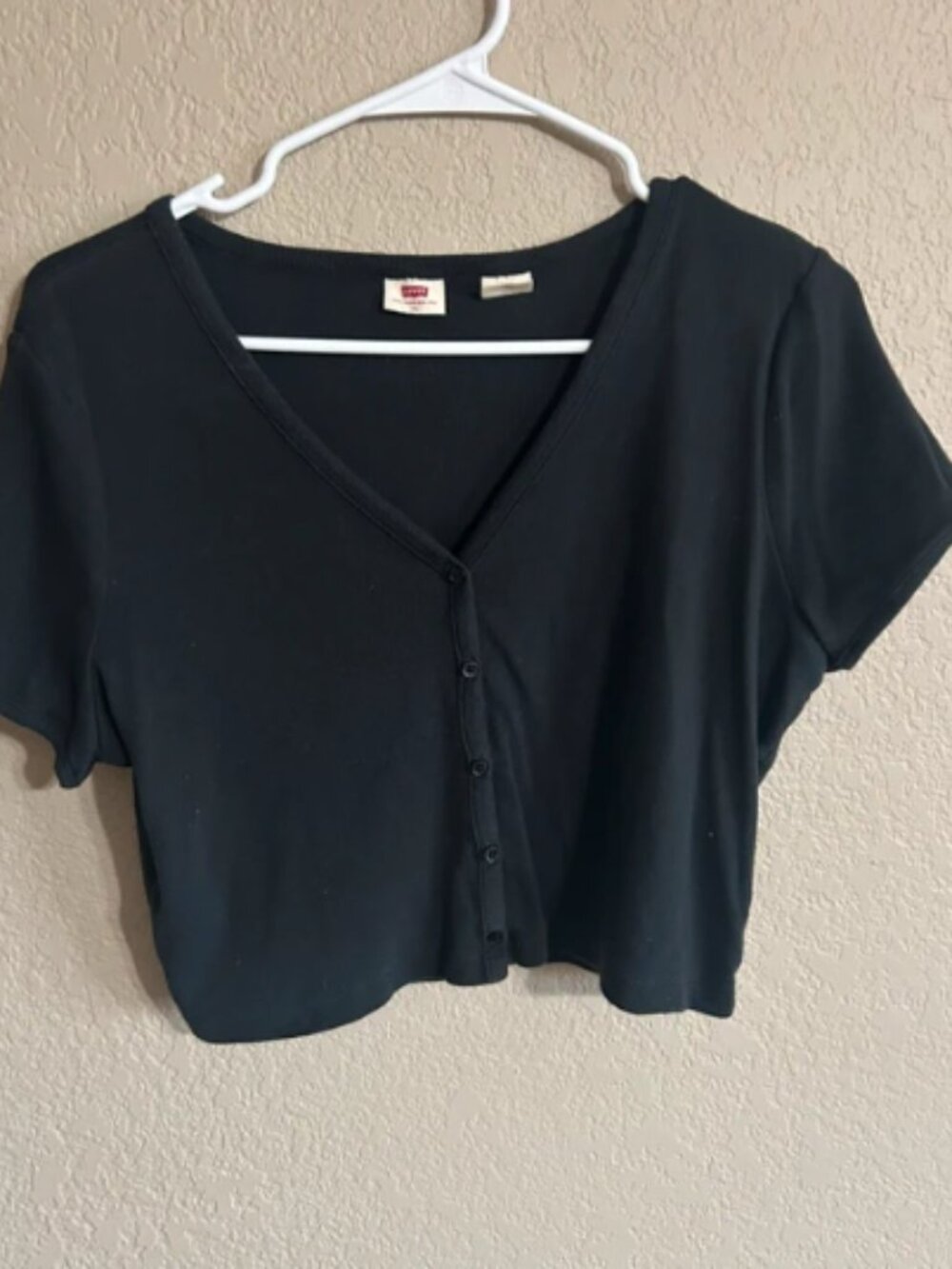 Levi’s crop top